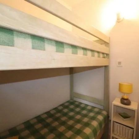 - 4 Pers, 23 M2, 1/0 Appartement Sète