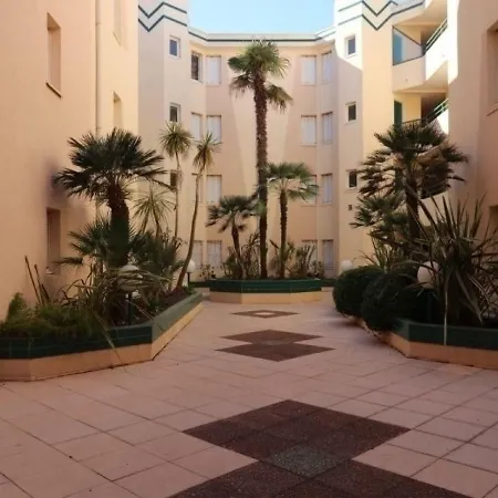 - 4 Pers, 23 M2, 1/0 Appartement *