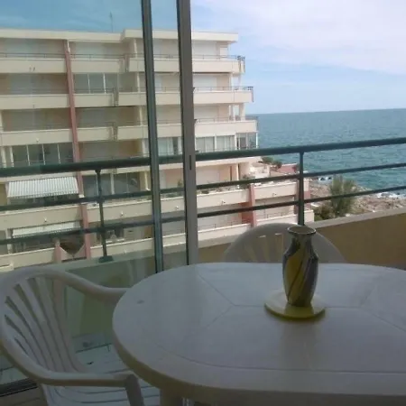 - 4 Pers, 23 M2, 1/0 * Sète